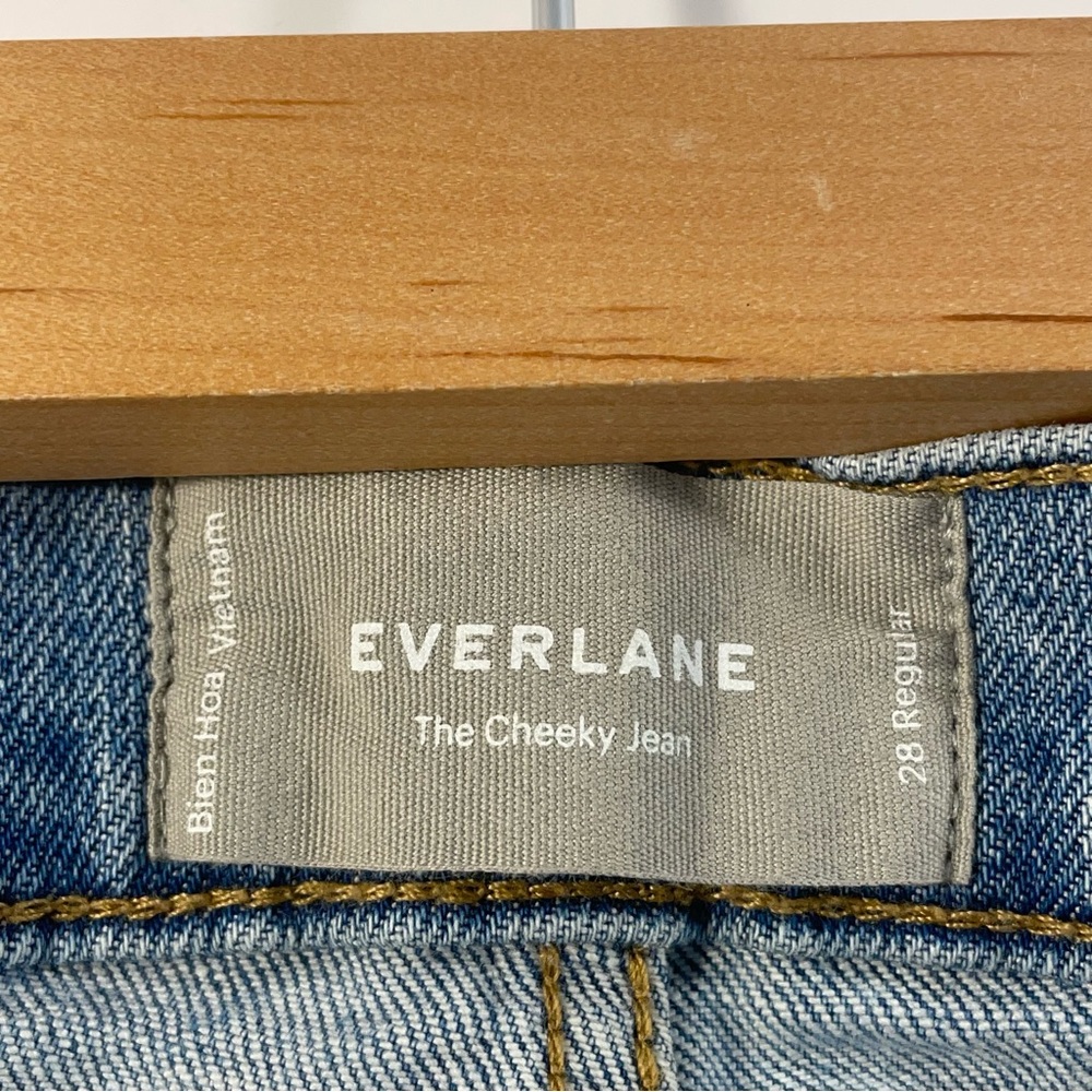 Women’s Everlane Cheeky Jean size 28 regular